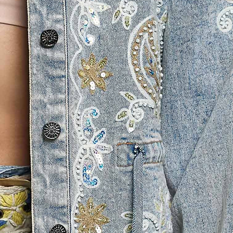 Waist Defining Embroidery Roomy Fit Denim Jacket