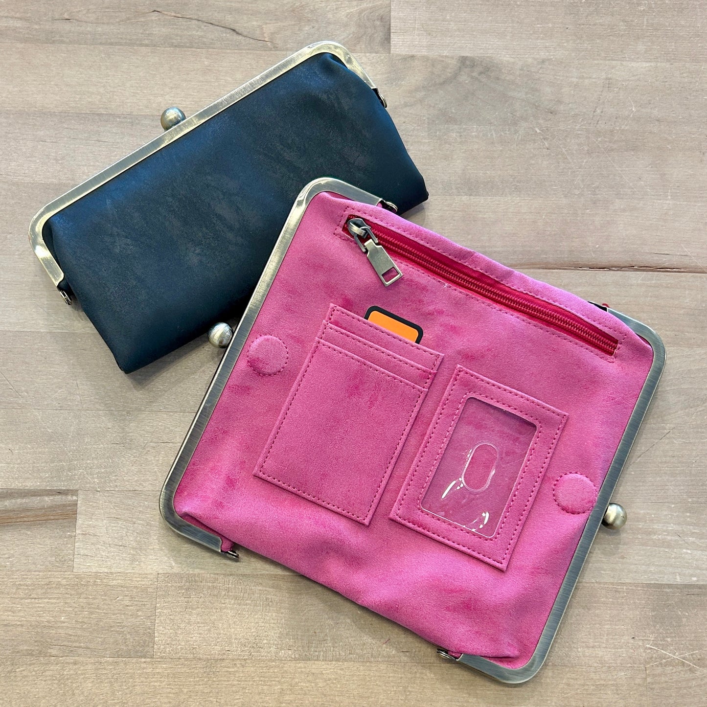Kiss Lock Clutch