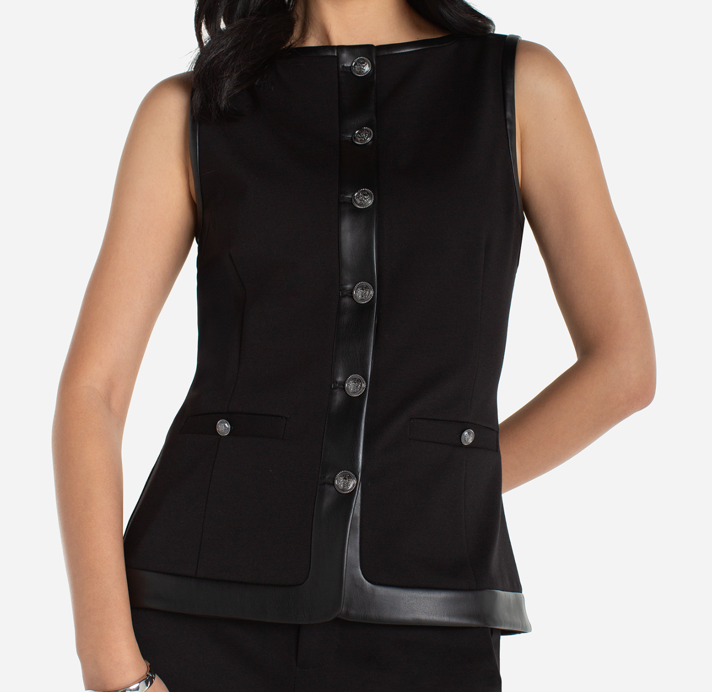 boatneck vest w/ pu trim