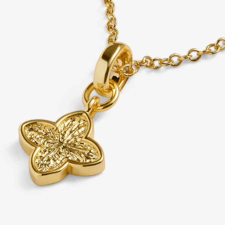 Signature Clover Collection Textured Clover Necklace In Gold-Tone Plating