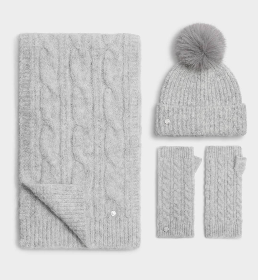 Gray Cable Knit Scarf