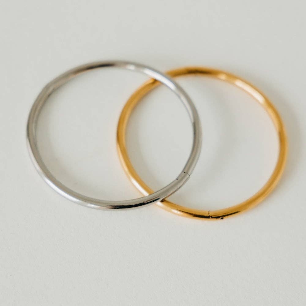 Timeless & Chic Bangle - Waterproof