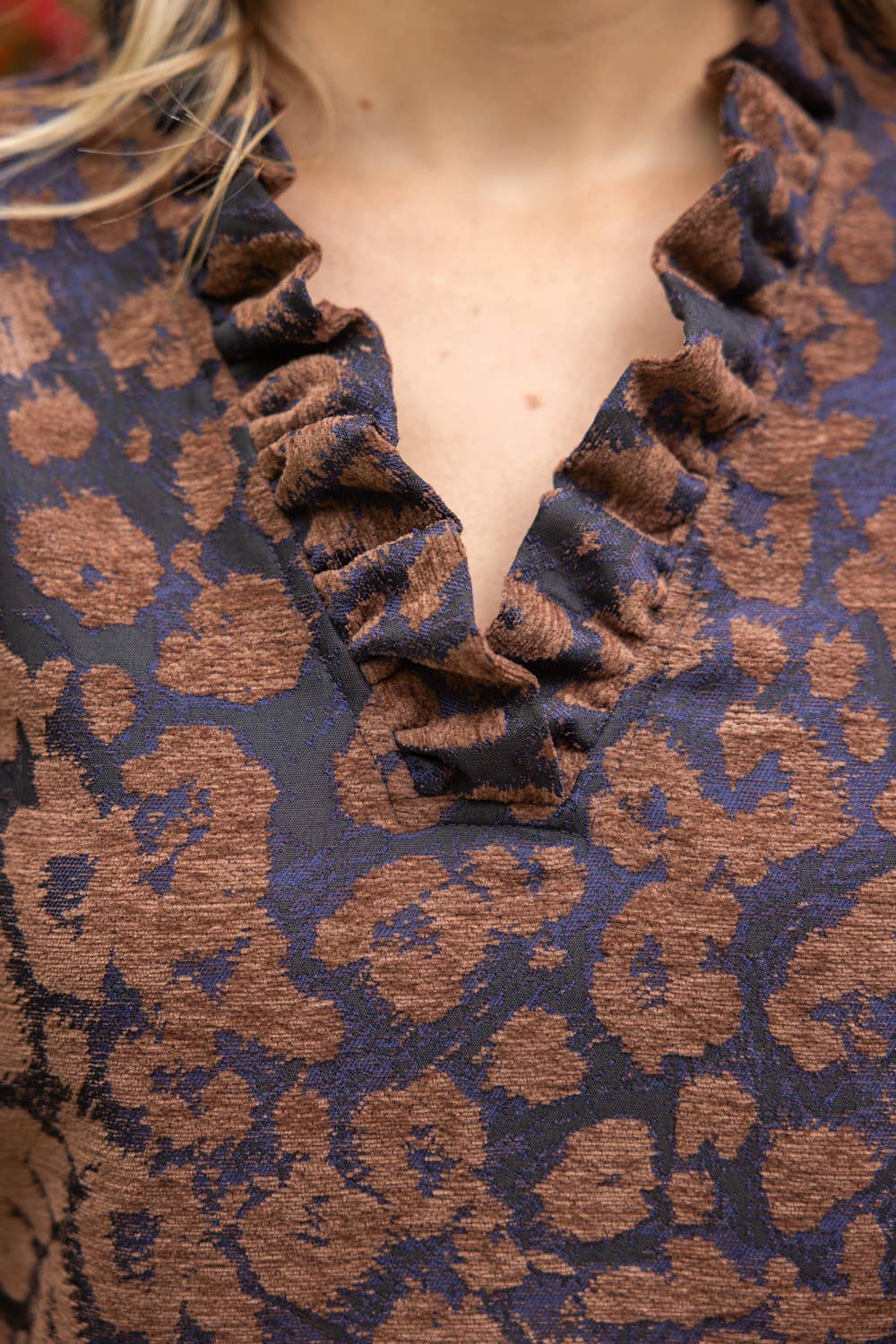 Ruffled V-Neck Animal Velvet Jacquard Dress