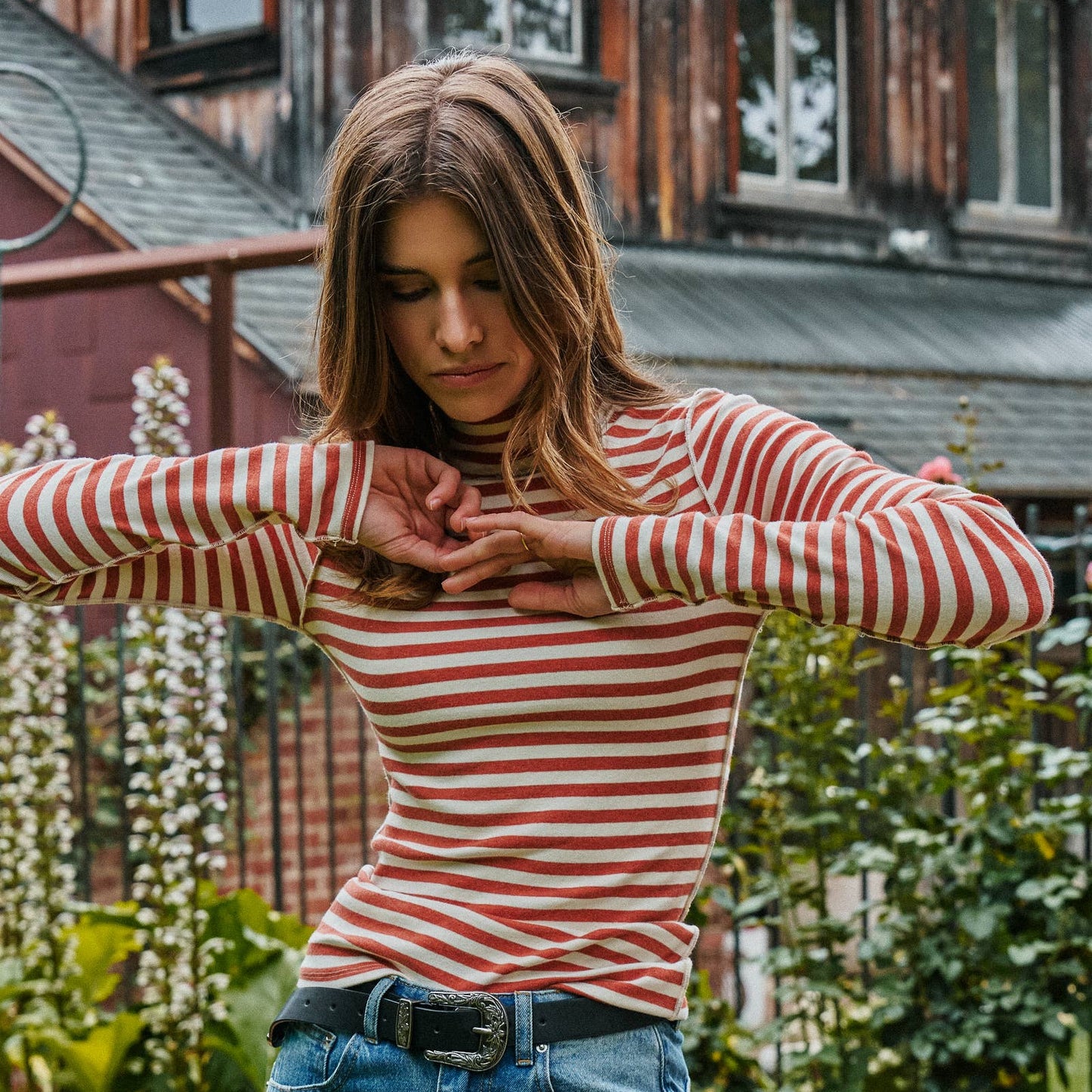 Contrast Seam Turtleneck Knit Top