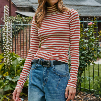 Contrast Seam Turtleneck Knit Top
