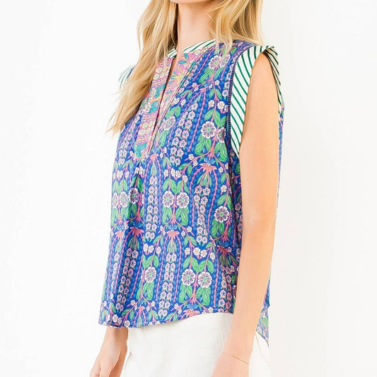 Short Sleeve Floral Pattern V-Neck Top