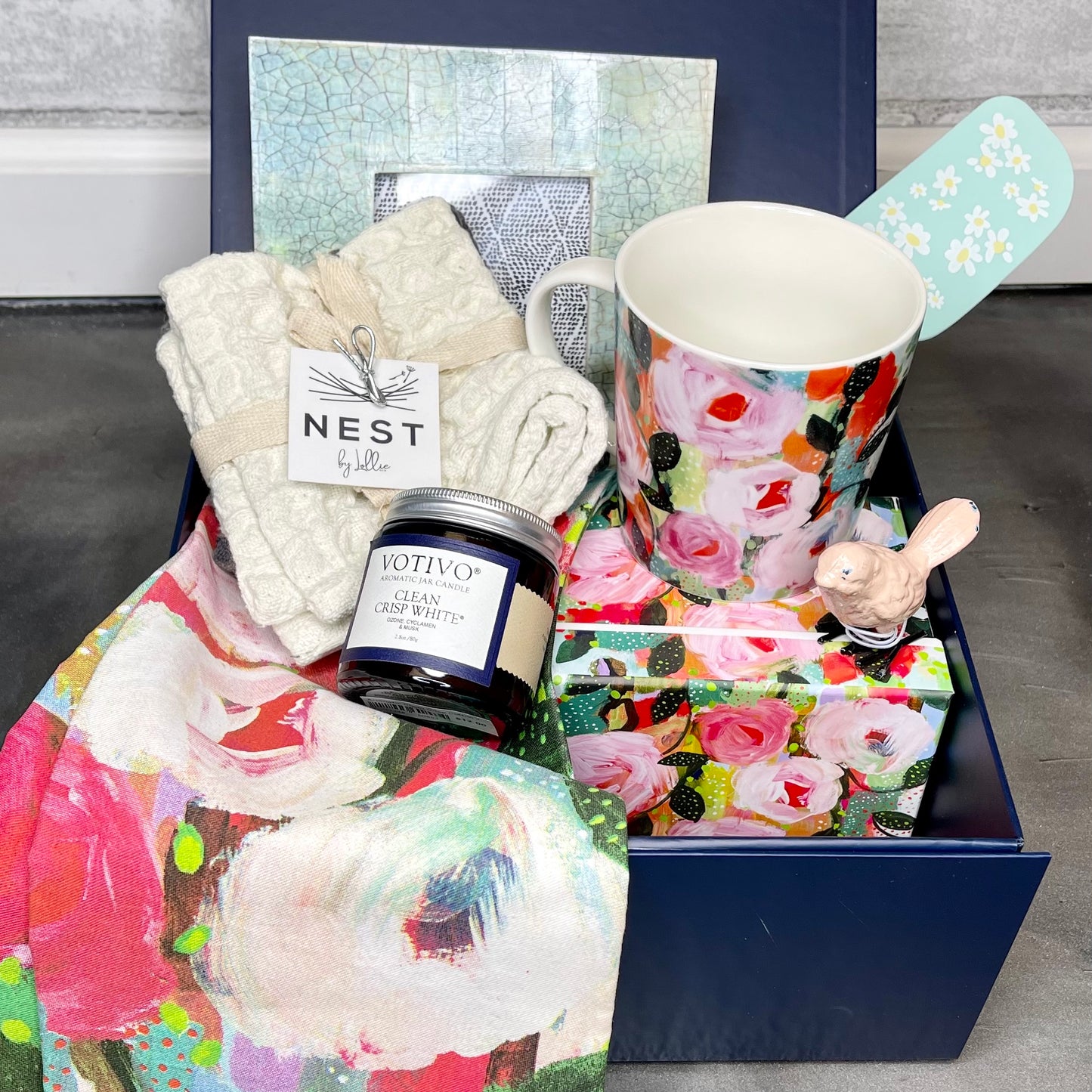 Nest by Lollie Luxe Box