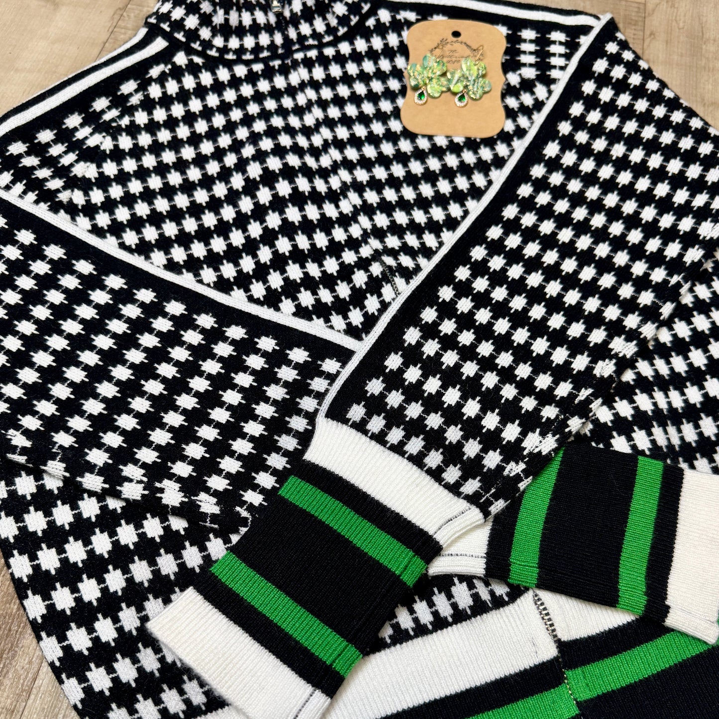 Zip Up Houndstooth Sweater