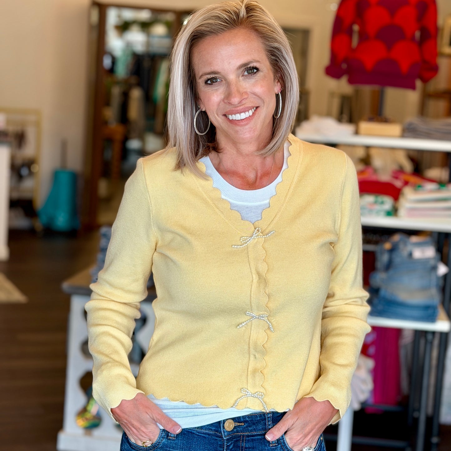 Scalloped Sweater w Pearl