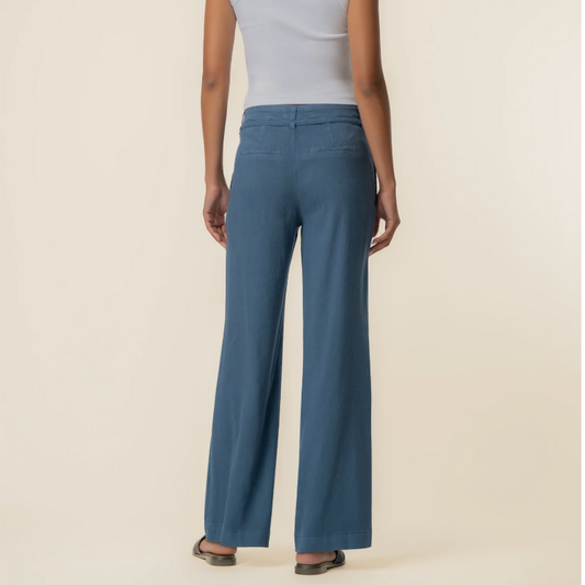 Kut from the Kloth Meg Linen Wide Leg Pant with Seam Detail