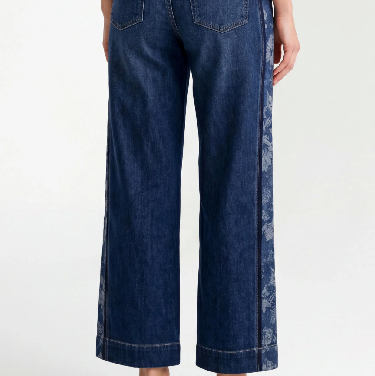 Stride Wide Leg W/ Jacquard Blocking