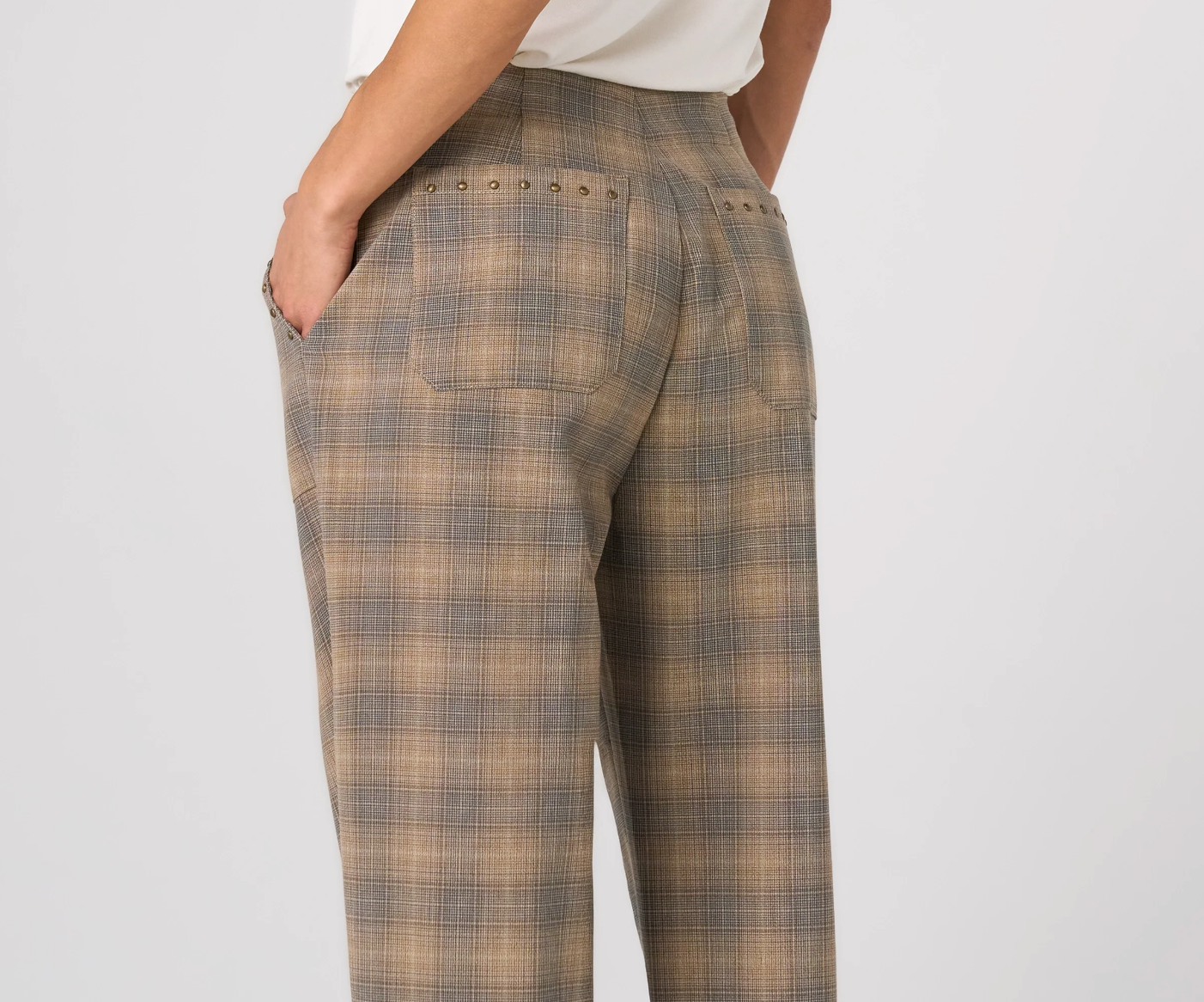 High Rise Crop Trouser W/ Drawstring