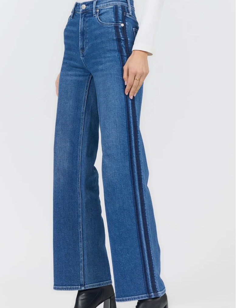 Margot Straight Leg Jean Drifting