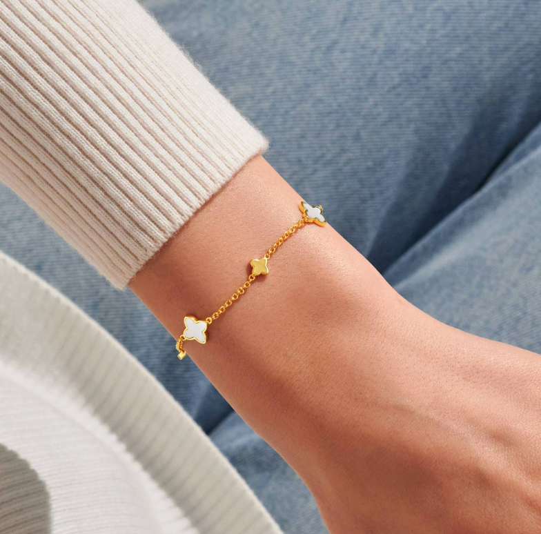 Mother of Pearl Clover Bracelet