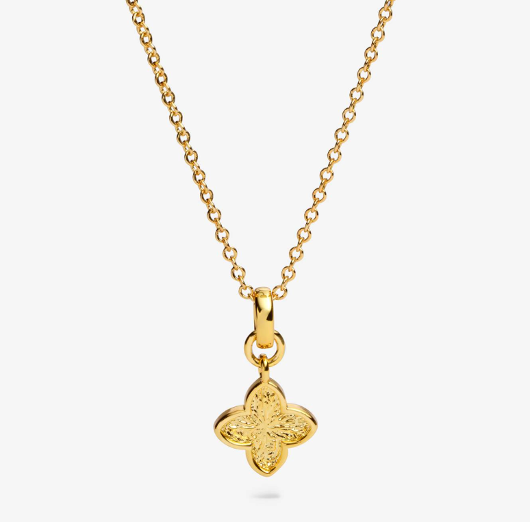Signature Clover Collection Textured Clover Necklace In Gold-Tone Plating
