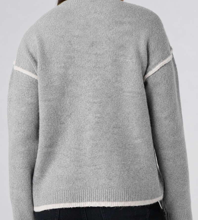 Long Slv Crewneck Sweater W Cream Tulip Hem