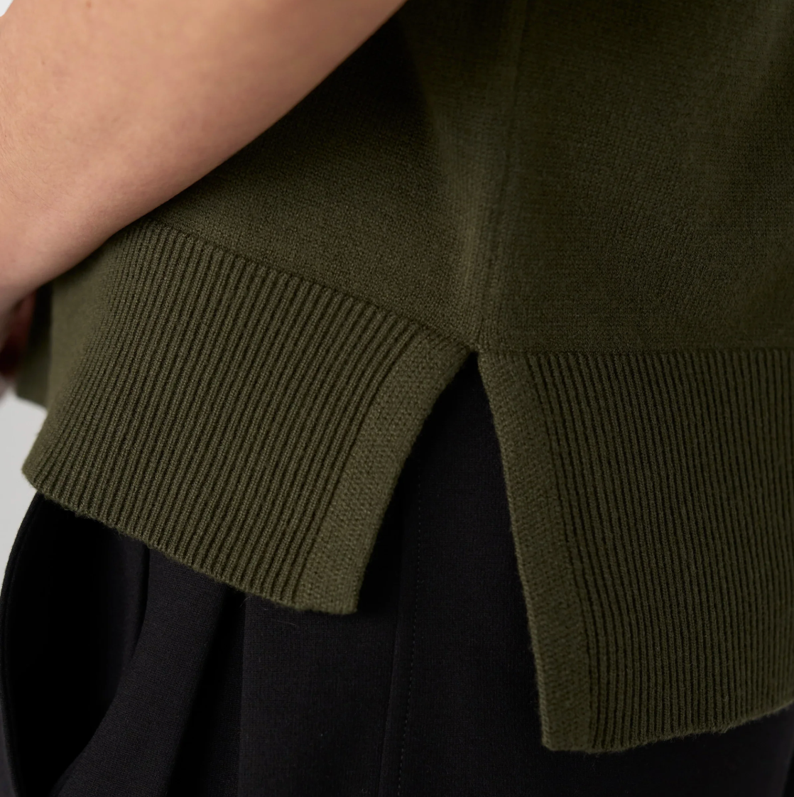 Short Sleeve V-Neck Dolman Popover Sweater W/ Step Hem