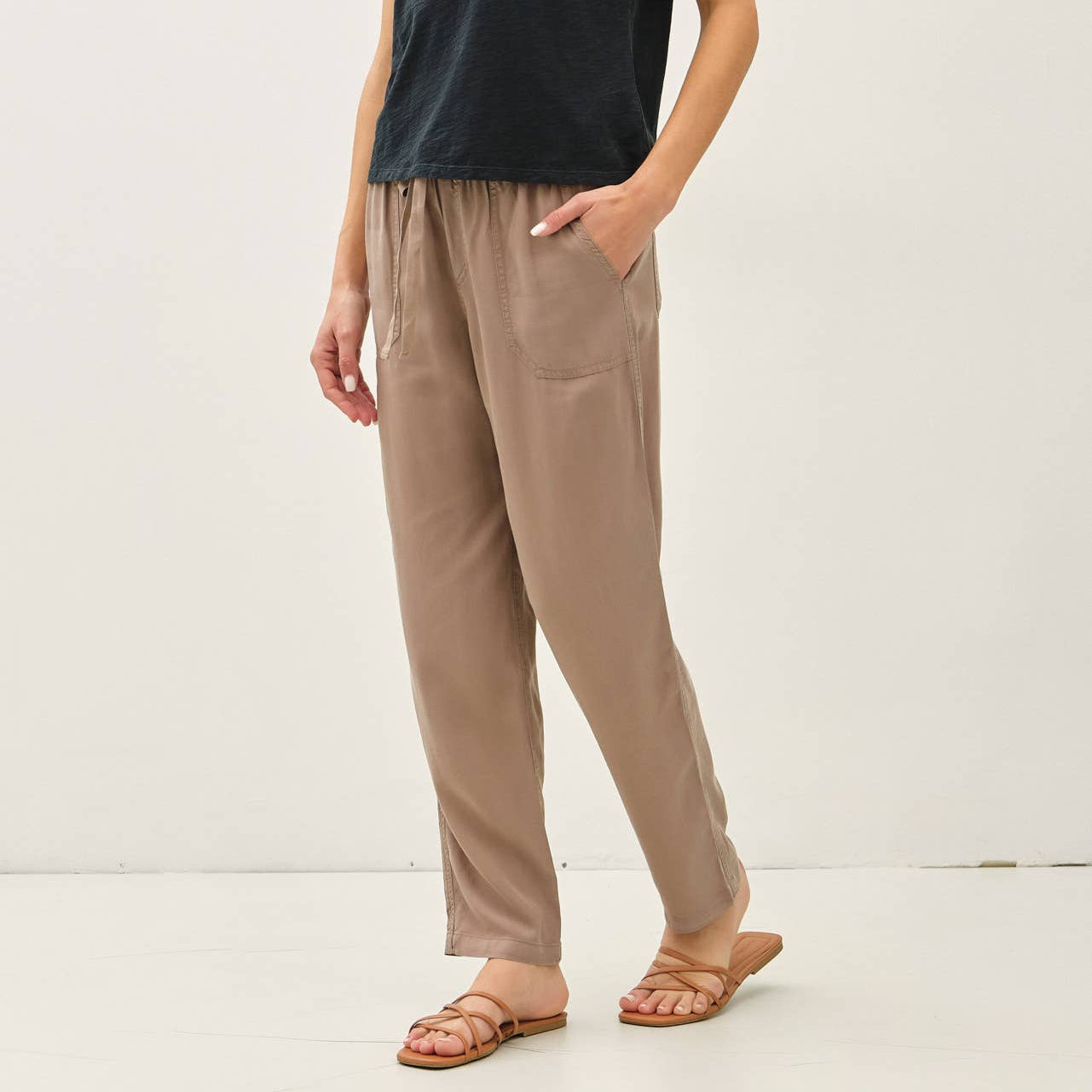 Lara Tencel Ankle Pants