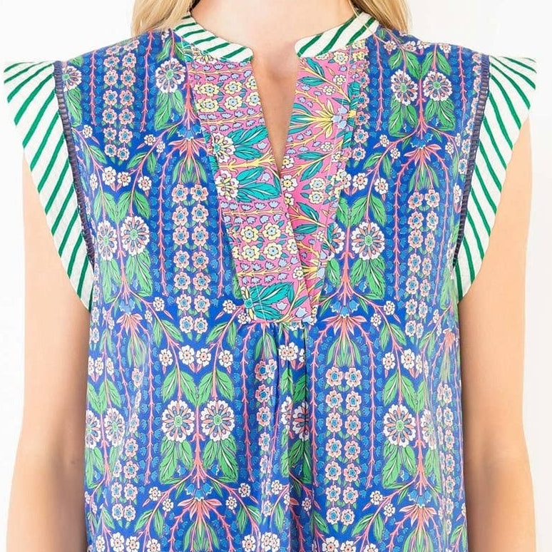 Short Sleeve Floral Pattern V-Neck Top