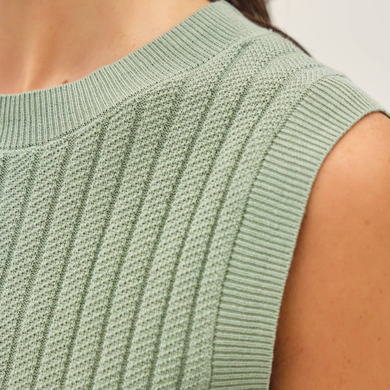 Texture Ribbed Classic Cut Sweater Tank