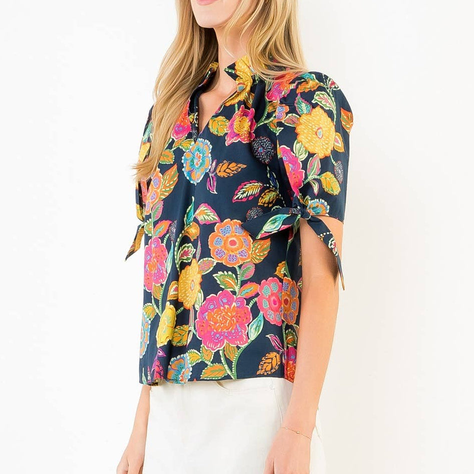 Short Sleeve Navy Floral Pattern V-Neck Top